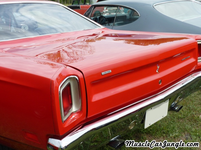 1969 hemi road runner trunk