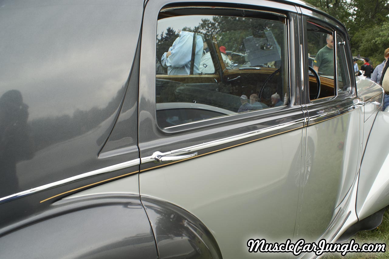 1952 MK VI Right Side