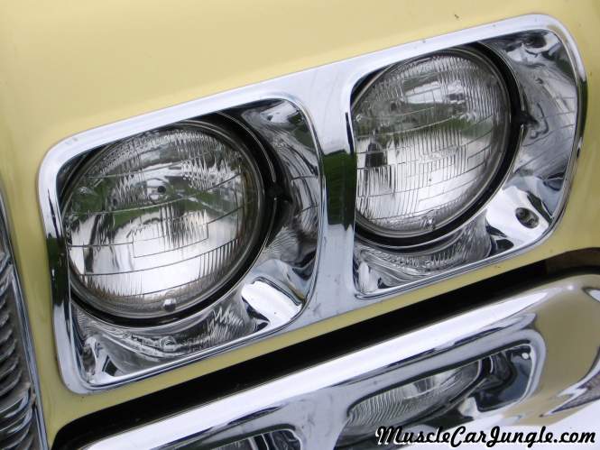 1977 Chrysler Newport Headlights