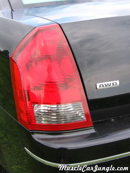 Chrysler 300 Limited AWD Taillight