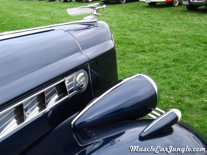 1940 Packard 120 4 Door Nose