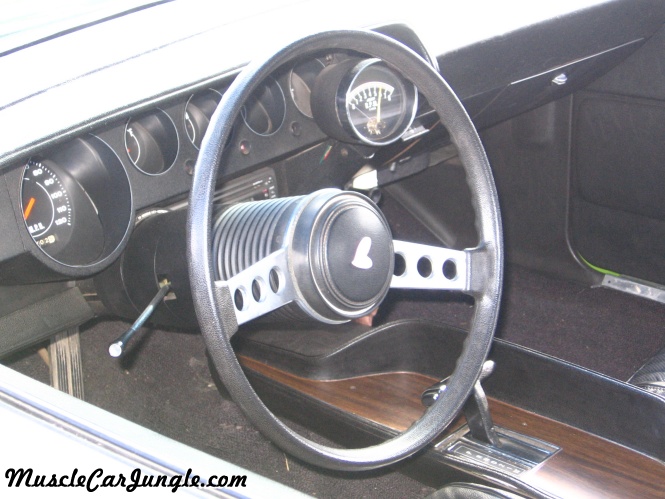 1973 Dodge Challenger Dash