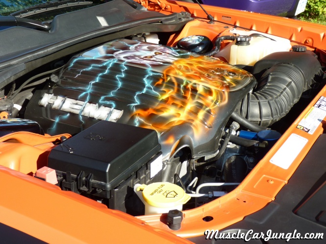 RT Challenger Hemi Engine