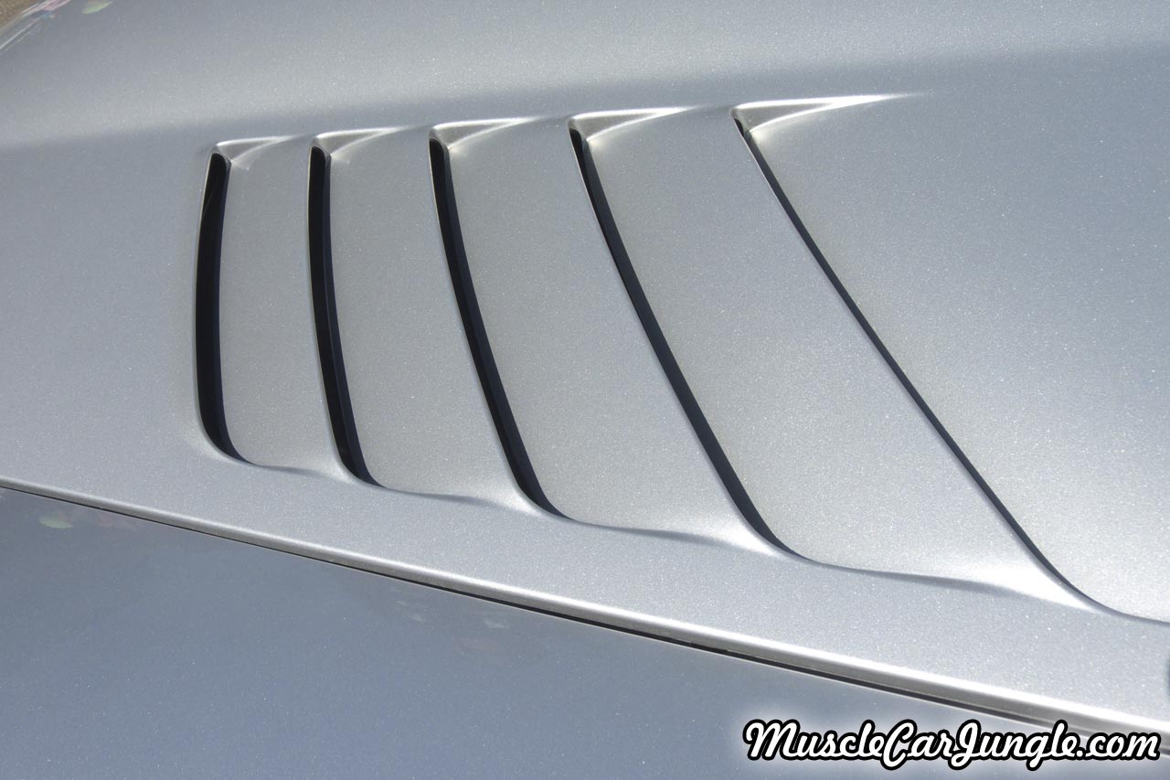 SRT-10 Viper Hood Louvers