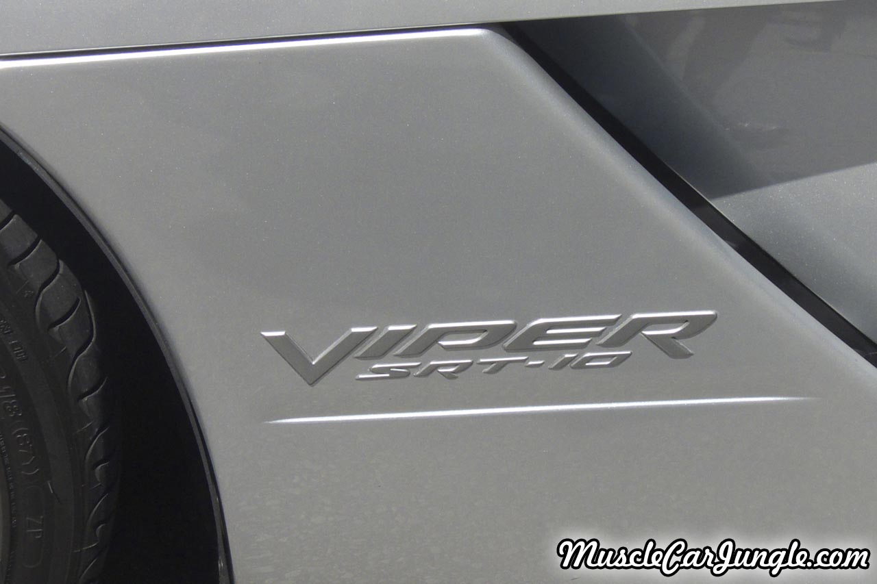 SRT-10 Viper Side Insignia