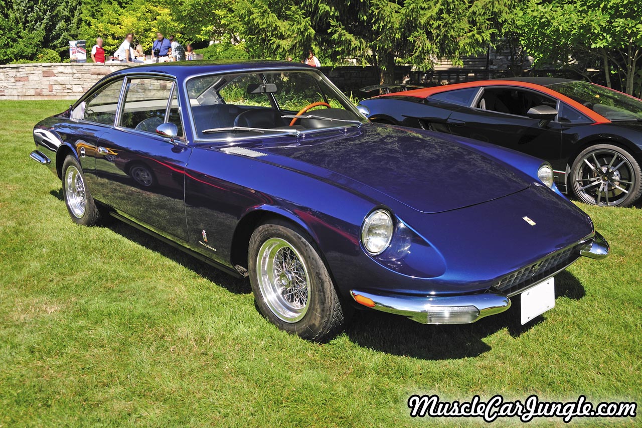 1968 365 GT 2+2 Front Right