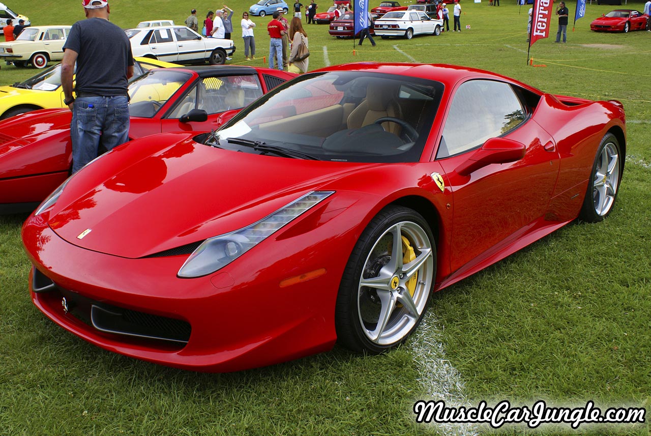 2011 Ferrari 458 Italia Front Left