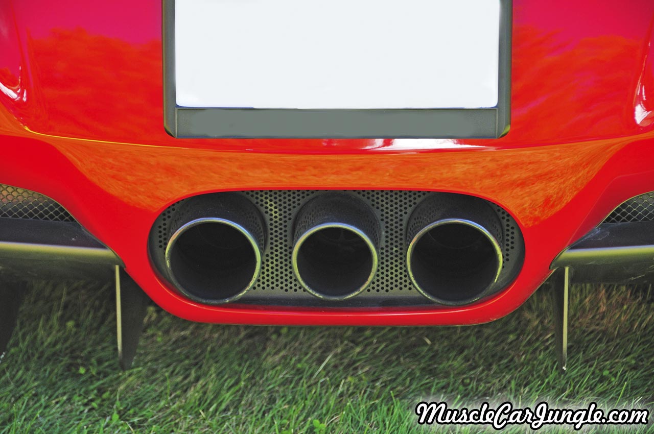 Red Ferrari 458 Spider Exhaust