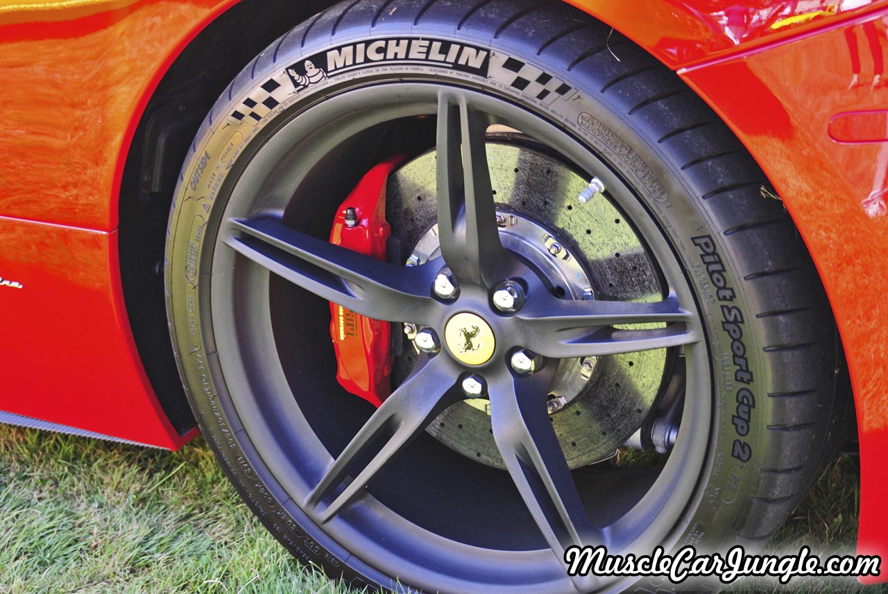 Red Ferrari 458 Spider Wheel