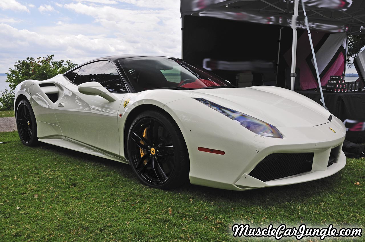 2016 Ferrari 488 Front Right