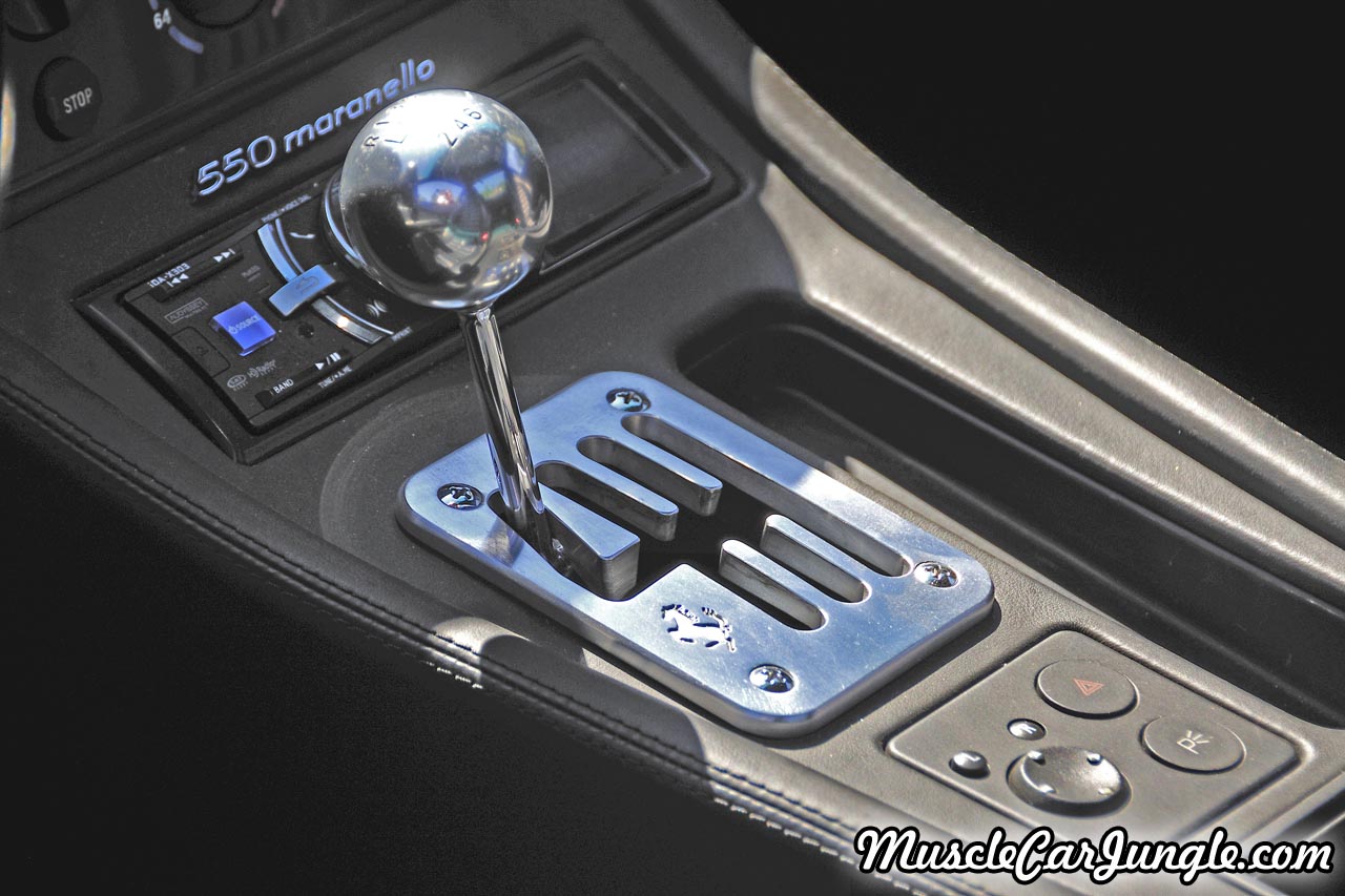 Red Ferrari 550 Shifter
