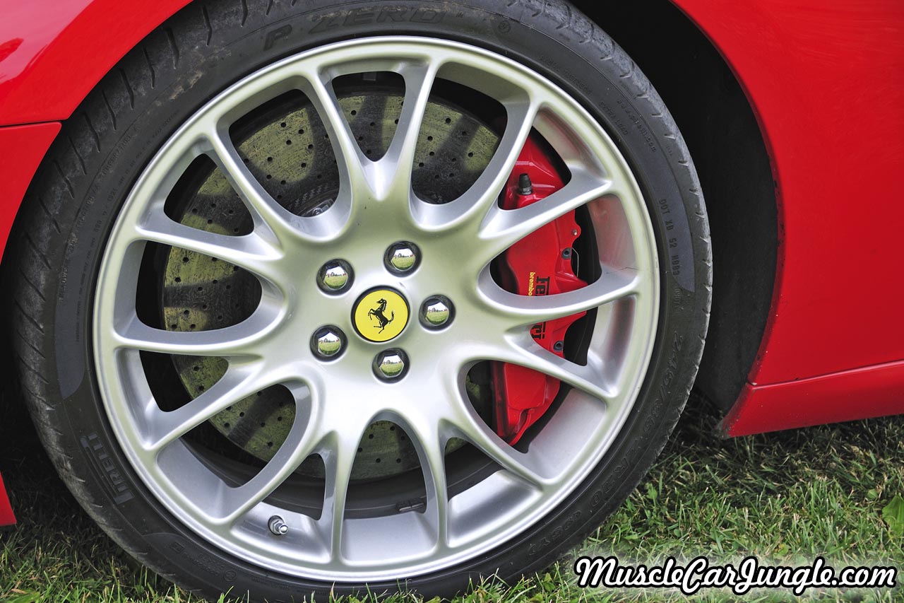 Red Ferrari 599 Wheel