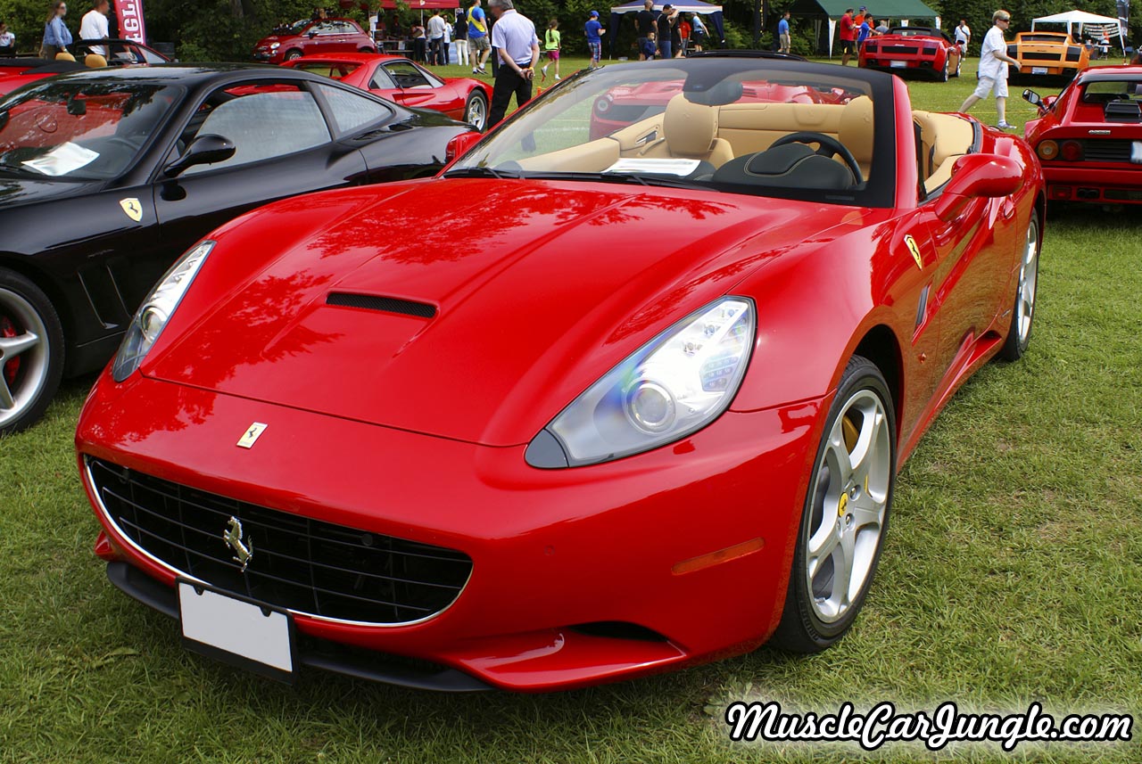 2010 Ferrari California Front Left
