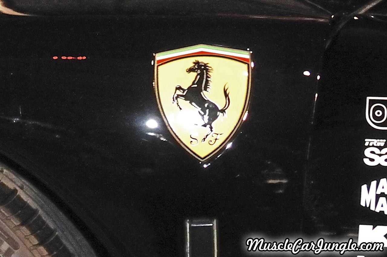 Black 1991 Ferrari F40 Fender Badge