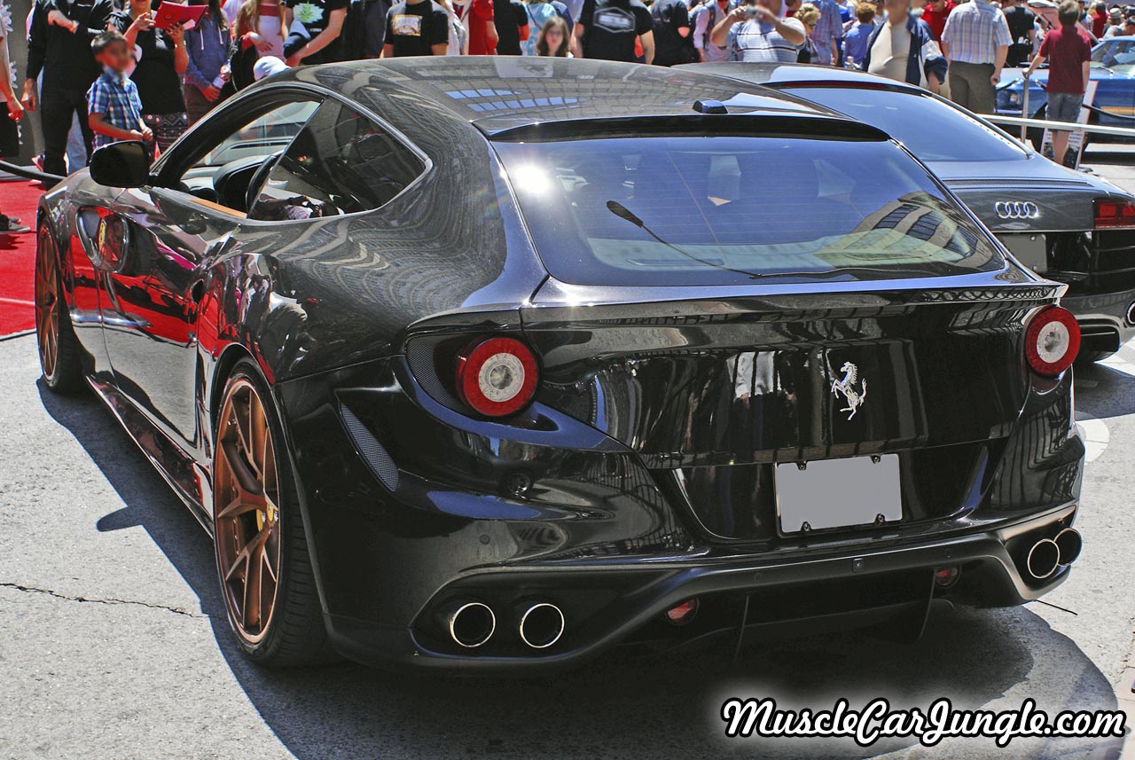 2013 Ferrari FF Rear Left
