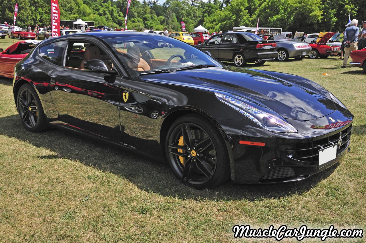 Ferrari FF Front Right