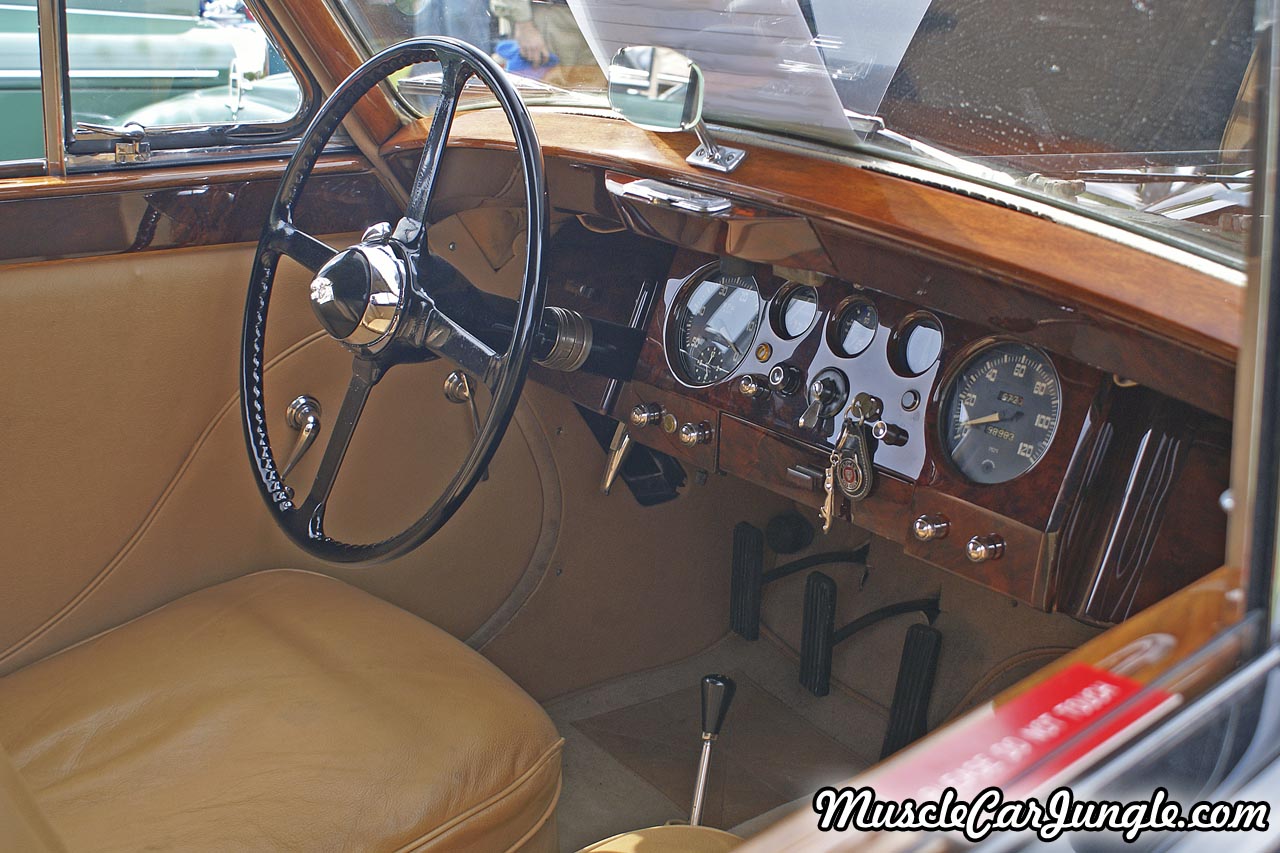 1949 Jaguar MK V Drop Head Coupe Interior