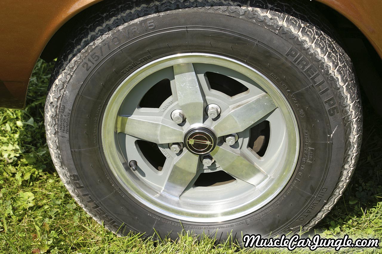 1973 Jensen Interceptor III Wheel