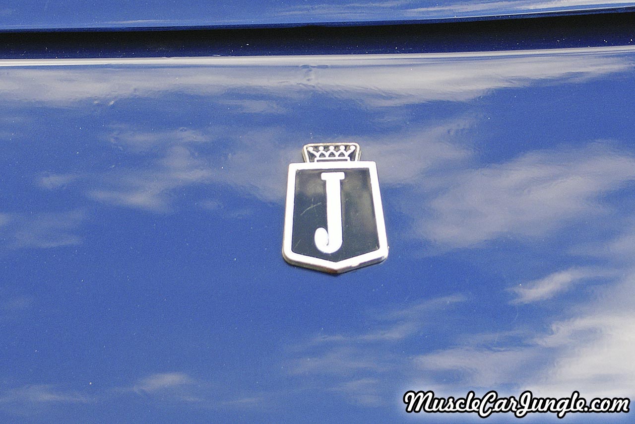 Jensen Interceptor 1973 Rear Crest