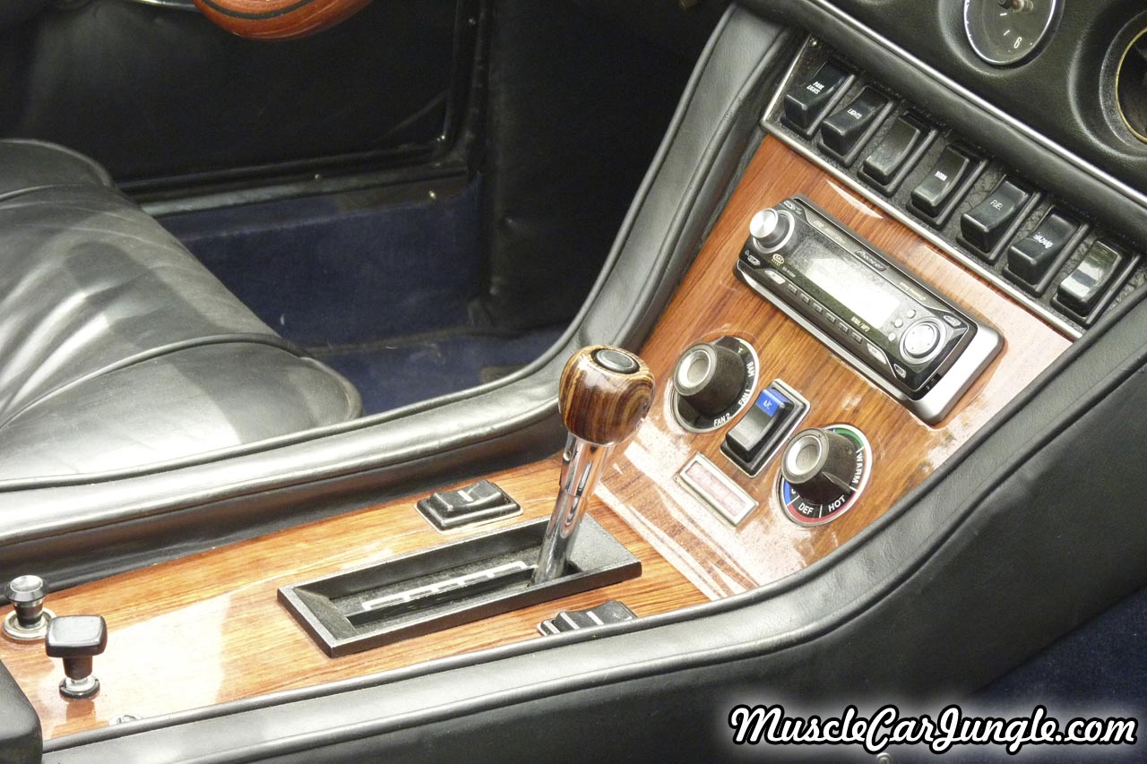 1974 Jensen Interceptor III Console