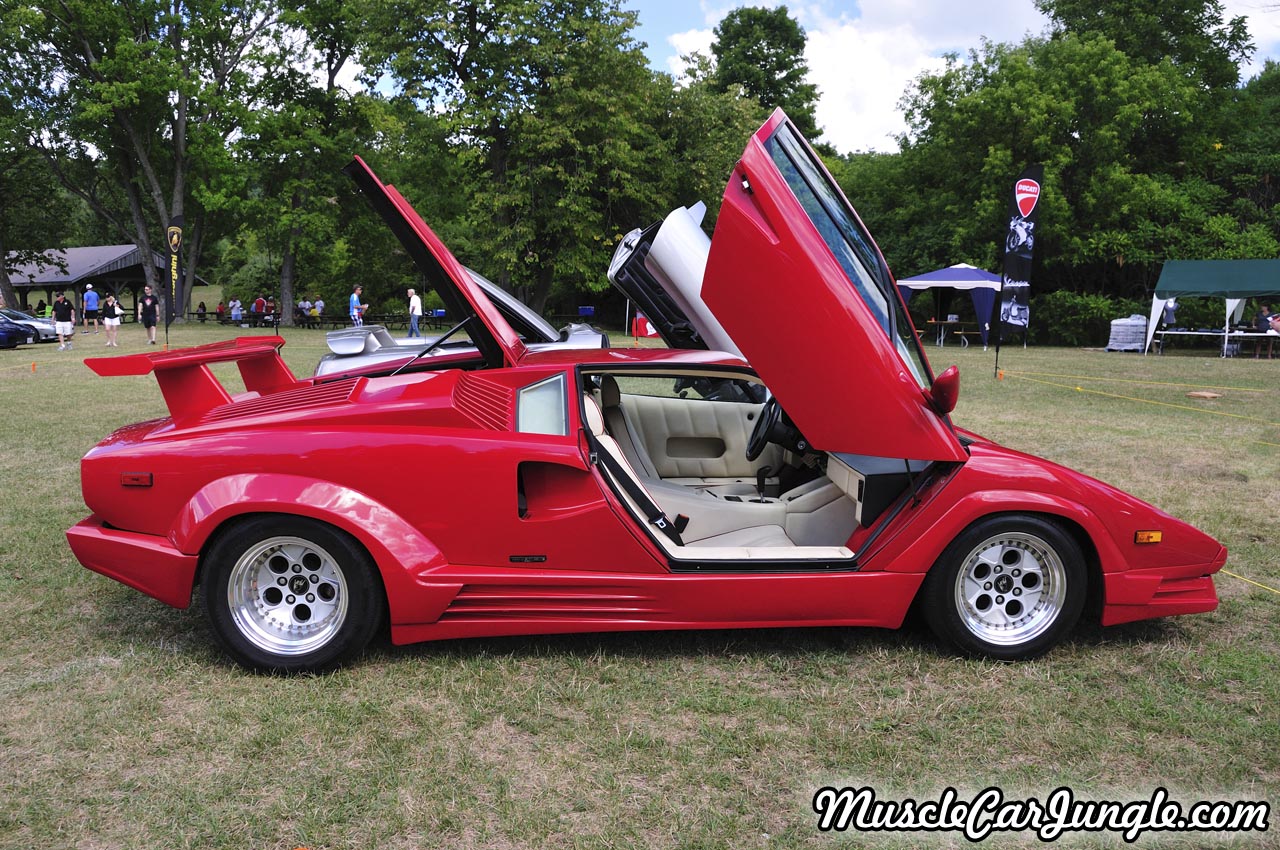 1990 Lamborghini Countach Right Side