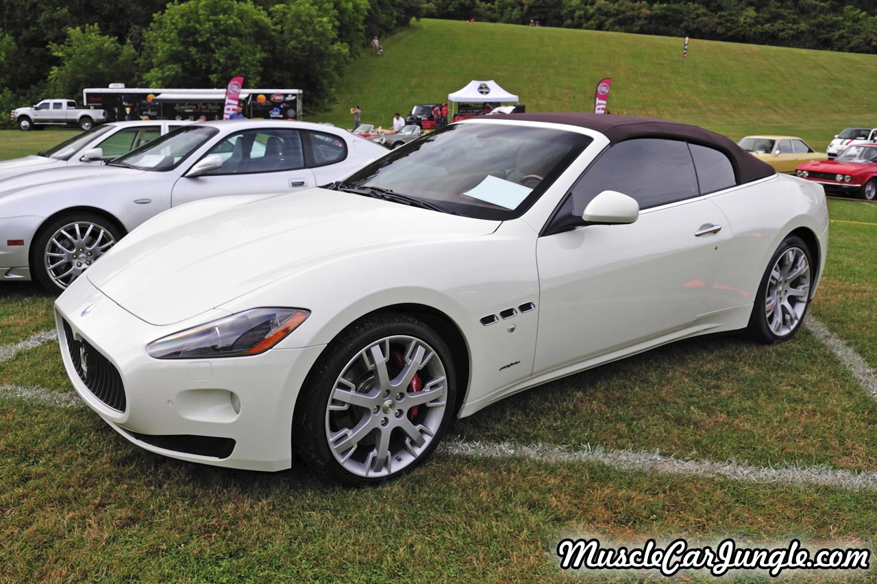 2011 GranTurismo S Convertible Top Up