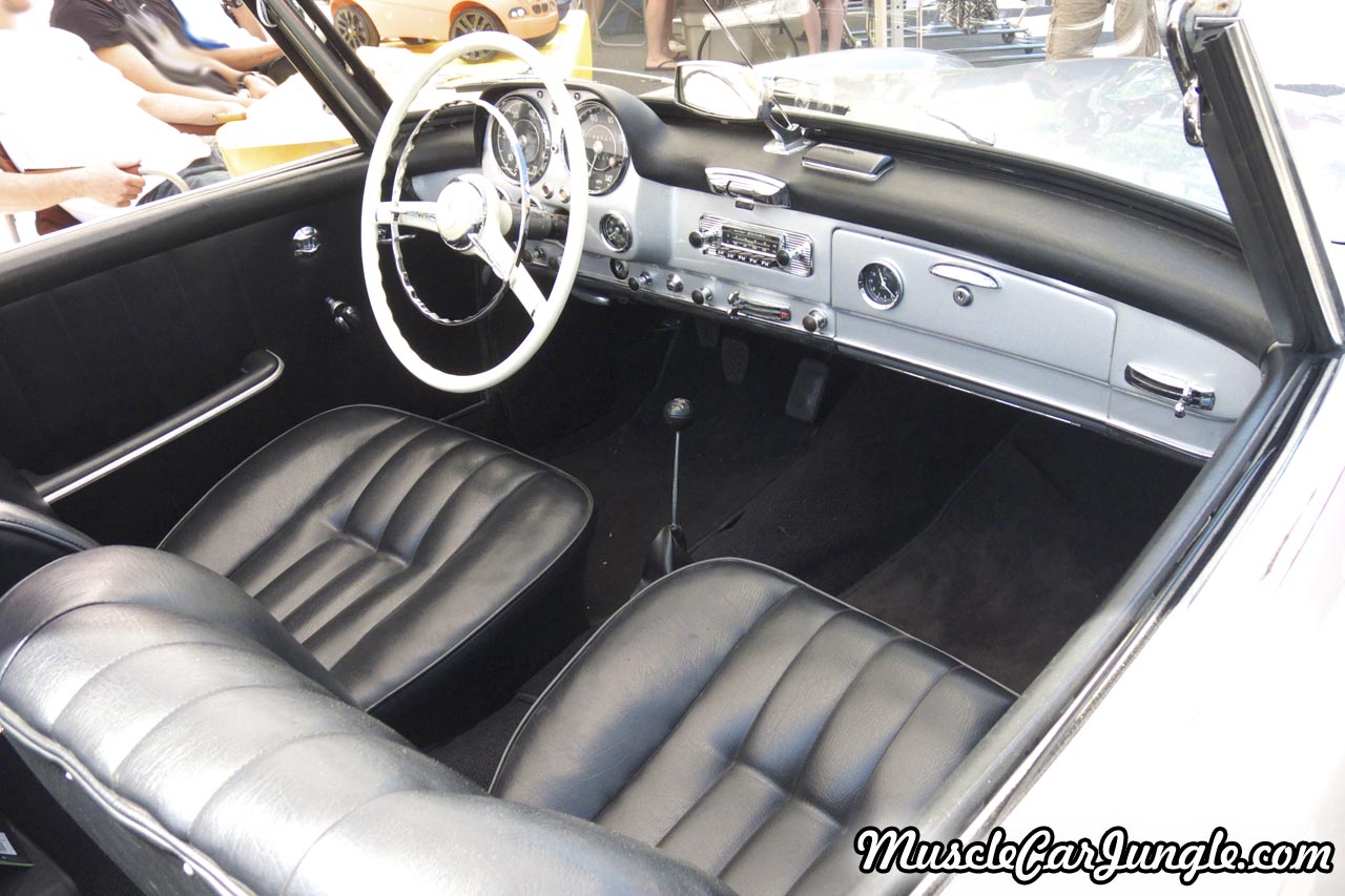 Mercedes Benz 190 SL Roadster Interior