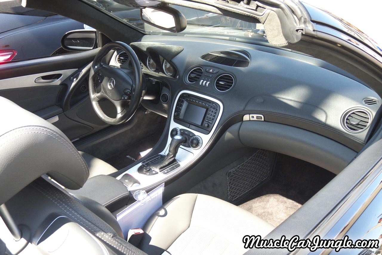 Mercedes Benz SL55 AMG Interior