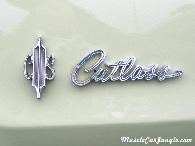 1967 Olds Cutlass Convertible Emblem