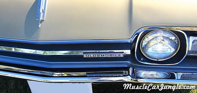 1967 Oldsmobile Cutlass Grill