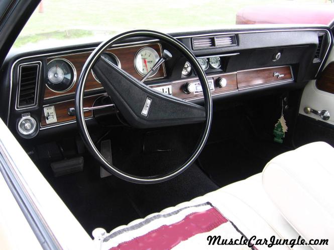 1971 Cutlass Supreme Interior