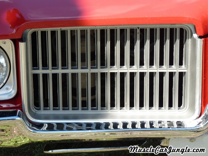 1971 Olds Cutlass Convertible Grille