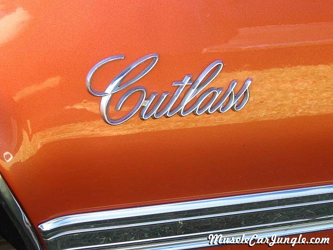 1971 Oldsmobile Cutlass Name Badge
