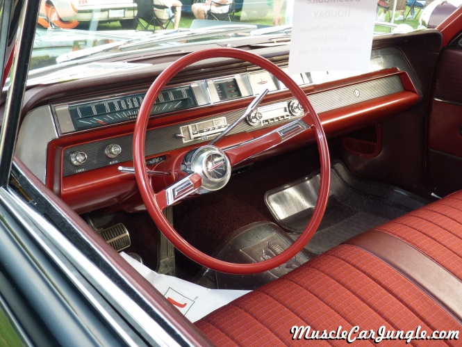 1963 Oldsmobile Holiday Dash