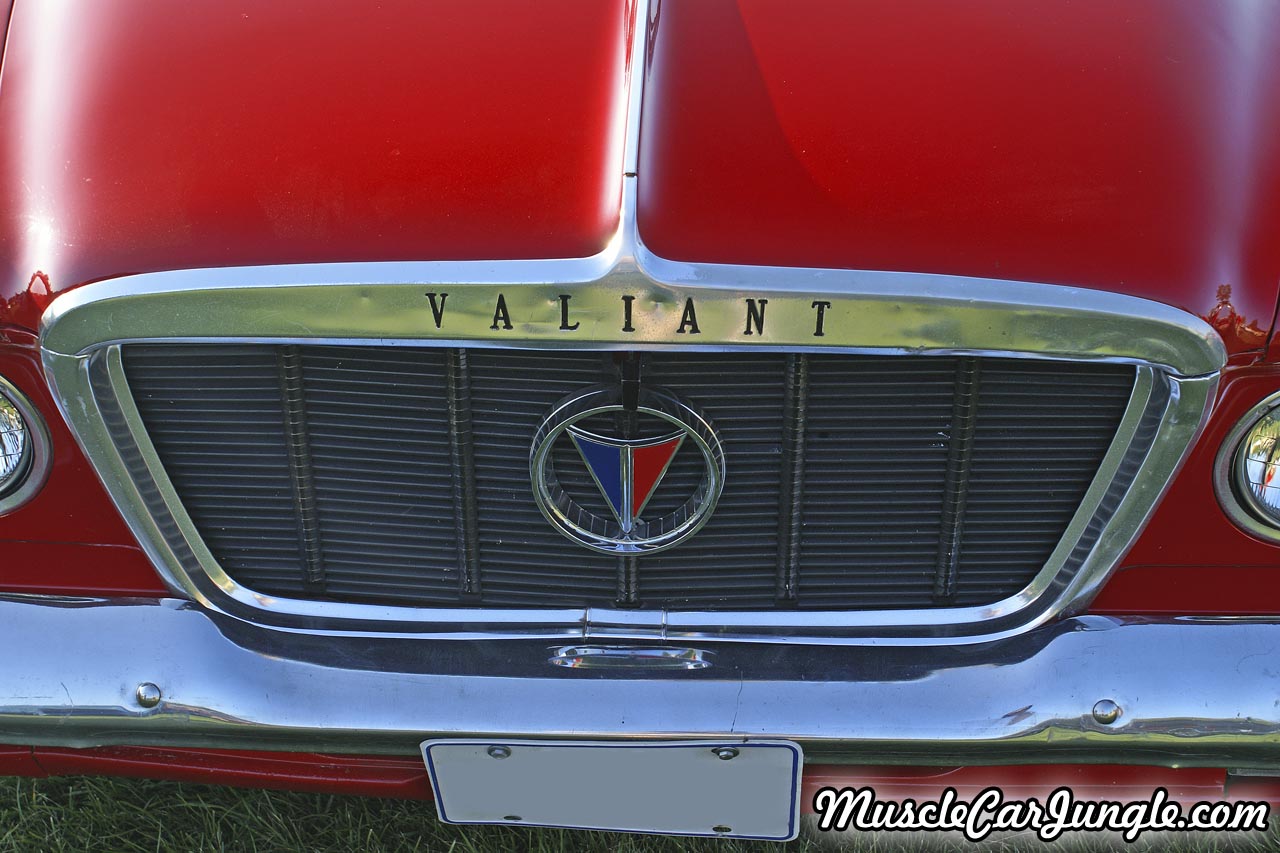 1962 Valiant Signet 200 Grill