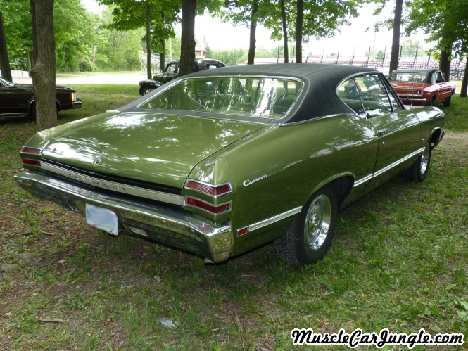 1968 Pontiac Beaumont 327 Rear Right