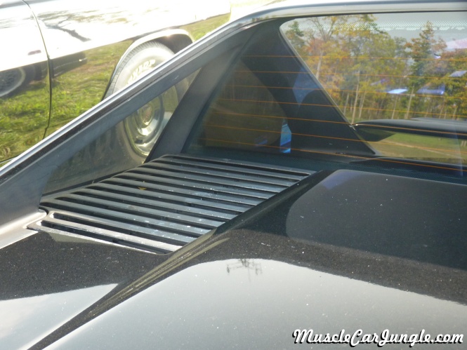 Fiero GT Engine Cover Vent