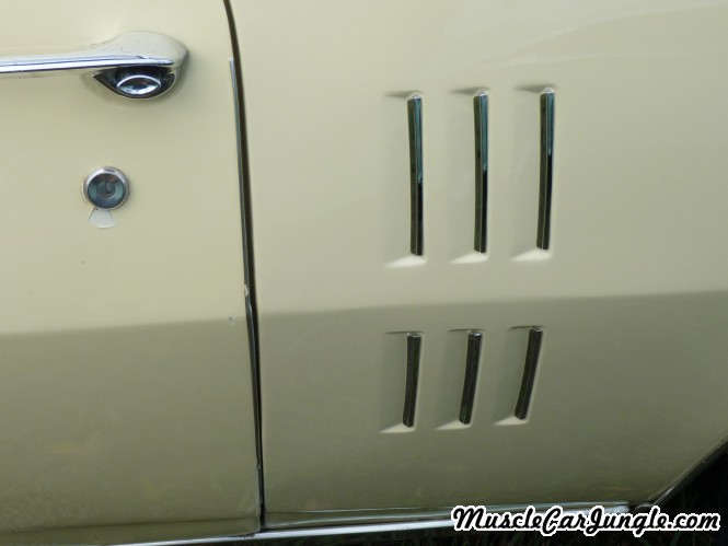 1968 Pontiac Firebird 400 Rear Fender Vents