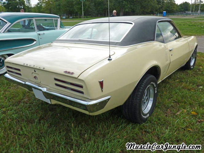 1968 Pontiac Firebird 400 Rear Right