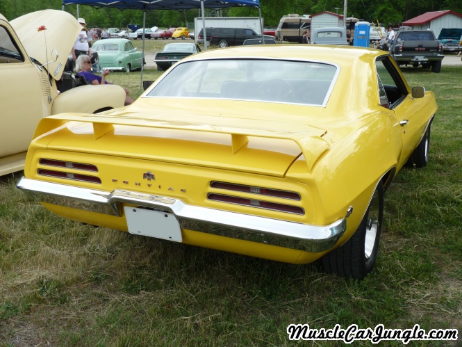 1969 Pontiac Firebird 350 Rear Right