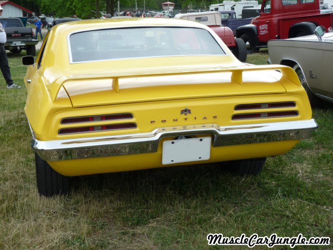 1969 Pontiac Firebird 350 Rear
